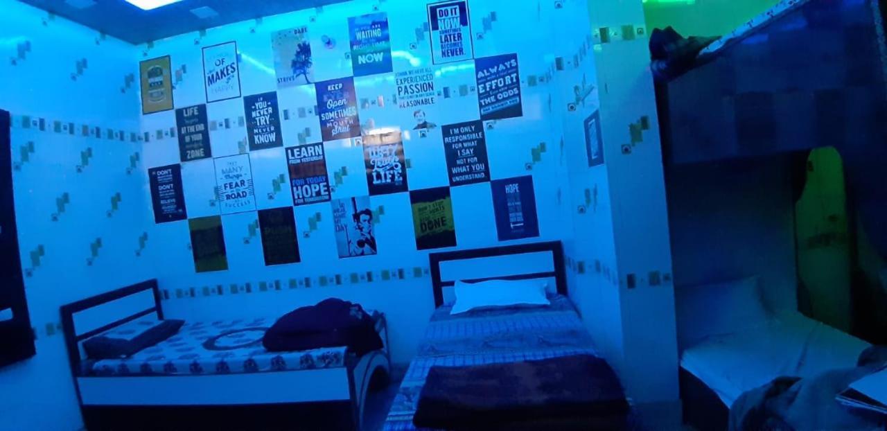 Blue Eye Backpackers Hostel Amritsar Exterior foto